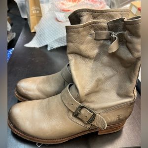 Frye Engineer Style Veronica Boots Sz 9